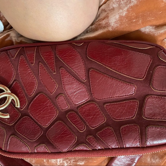 Chanel - Picture 3 of 9